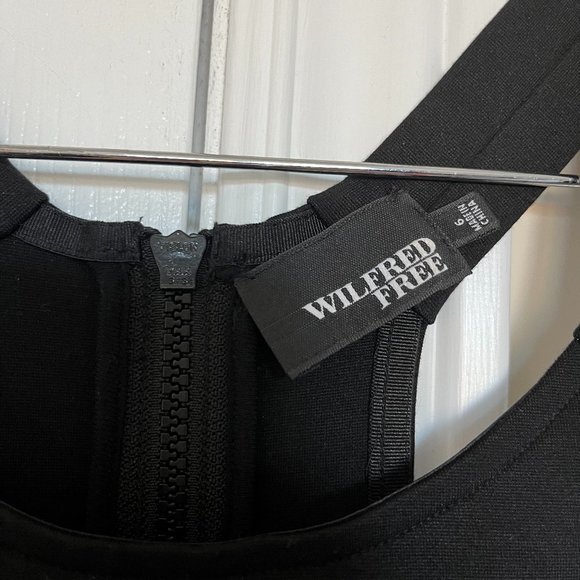 Aritzia Wilfred Free BodyCon Dress - Picture 6 of 6